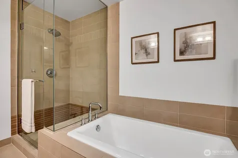 10650 NE 9th Place Bellevue WA 98004