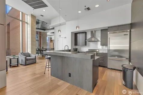 10650 NE 9th Place Bellevue WA 98004