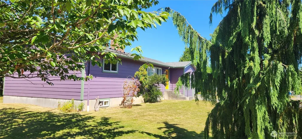 1085 Garfield Avenue Blaine WA 98230