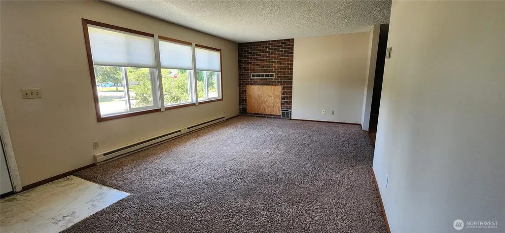 1085 Garfield Avenue Blaine WA 98230