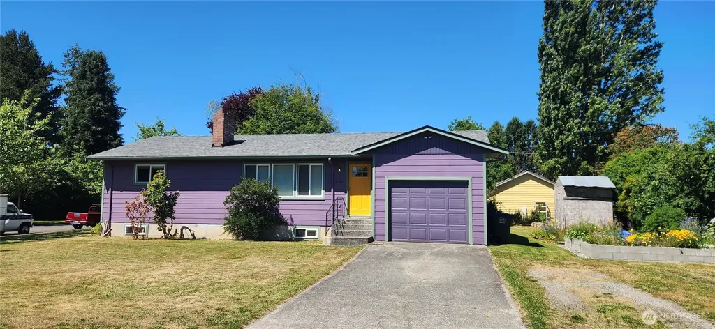 1085 Garfield Avenue Blaine WA 98230