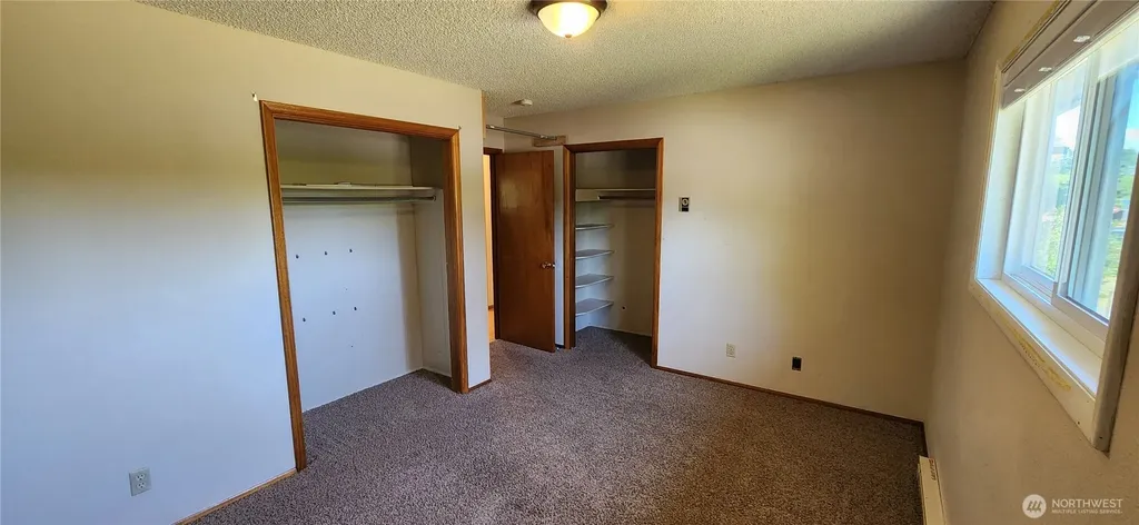 1085 Garfield Avenue Blaine WA 98230
