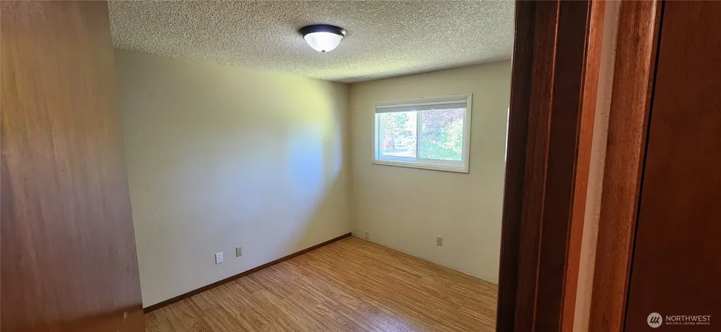 1085 Garfield Avenue Blaine WA 98230