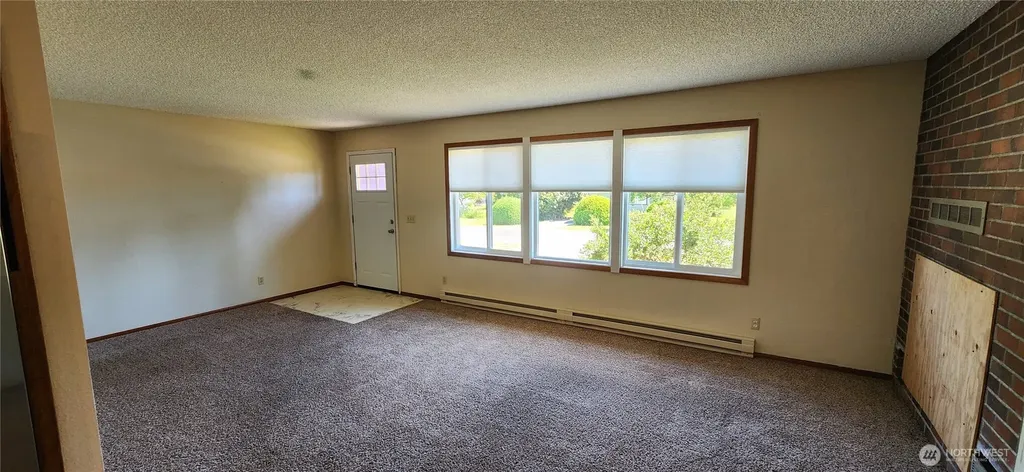 1085 Garfield Avenue Blaine WA 98230