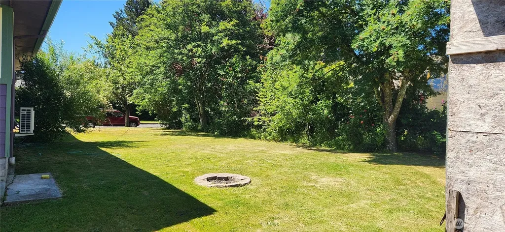 1085 Garfield Avenue Blaine WA 98230