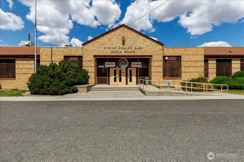 412 Federal Avenue Grand Coulee WA 99133