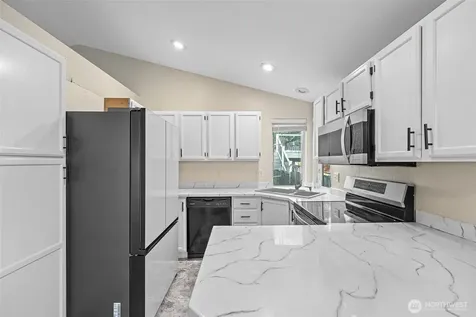 9735 S 222nd Street Kent WA 98031