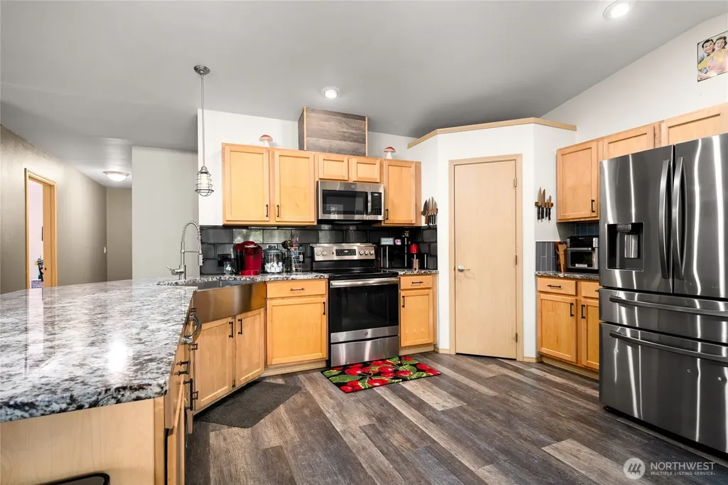 41887 Cape Horn Drive Concrete WA 98237
