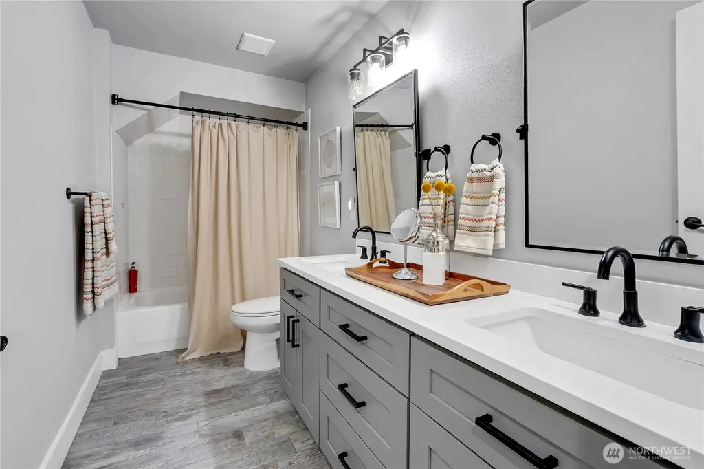 2416 22nd Avenue Ct NW Gig Harbor WA 98335