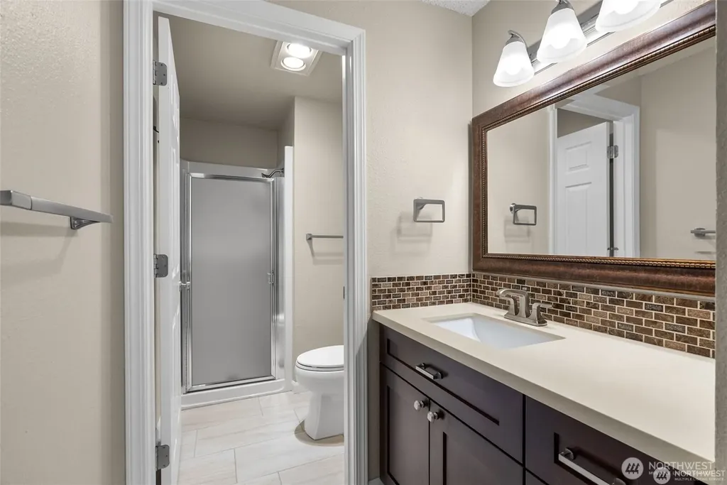 1800 SW 318th Place Federal Way WA 98023