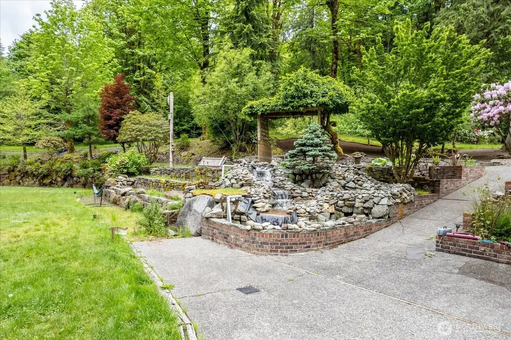 18400 228th Avenue NE Woodinville WA 98077