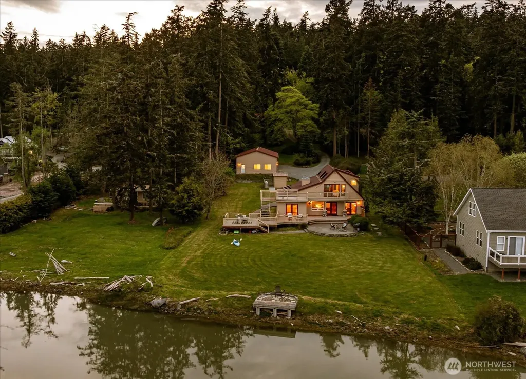 453 Race Road Coupeville WA 98239