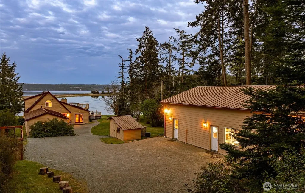 453 Race Road Coupeville WA 98239