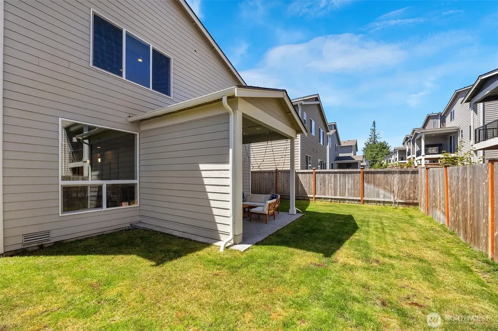 1021 169th Place SW Lynnwood WA 98037