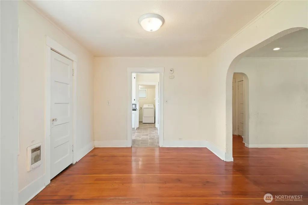 608 16th Avenue Longview WA 98632