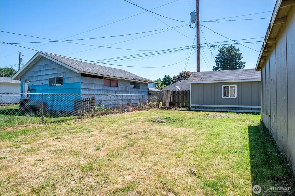 608 16th Avenue Longview WA 98632