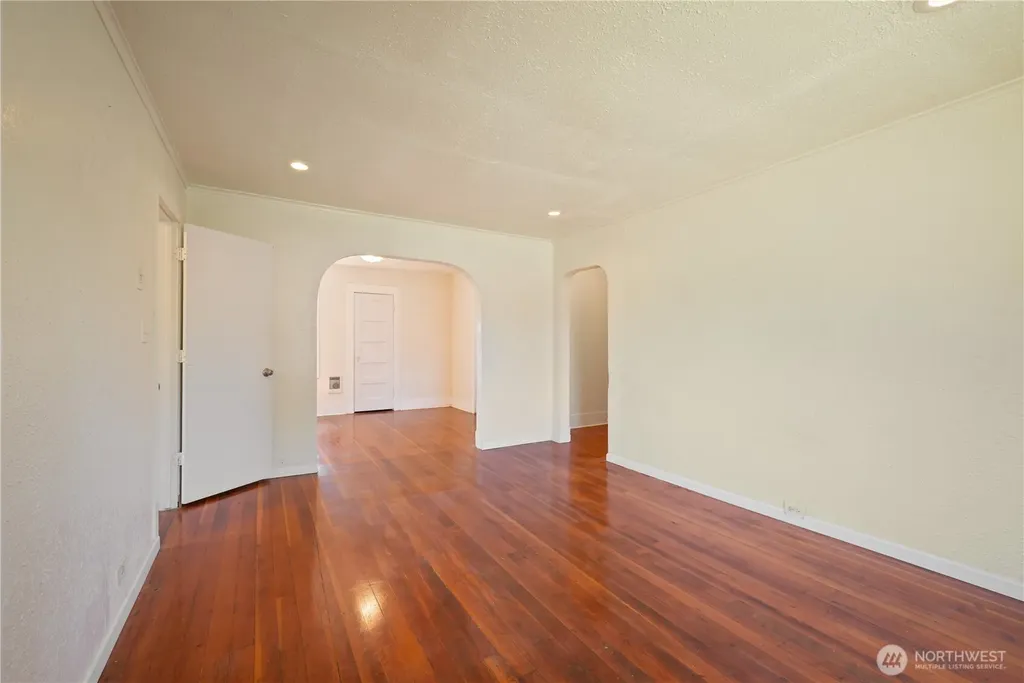 608 16th Avenue Longview WA 98632