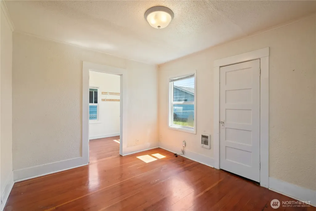 608 16th Avenue Longview WA 98632