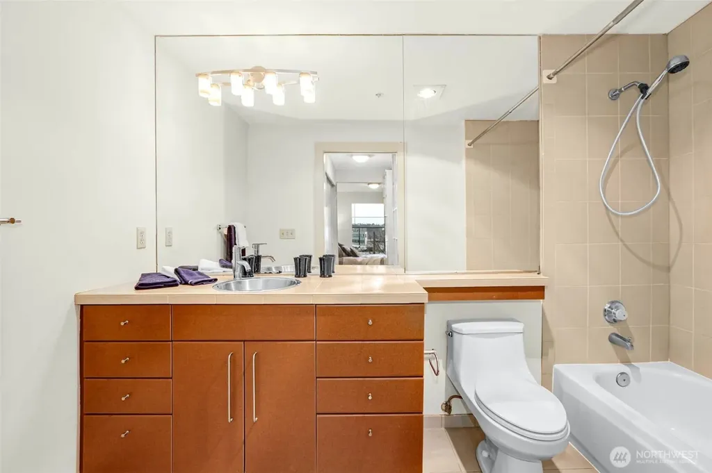 1550 Eastlake Avenue E Seattle WA 98102