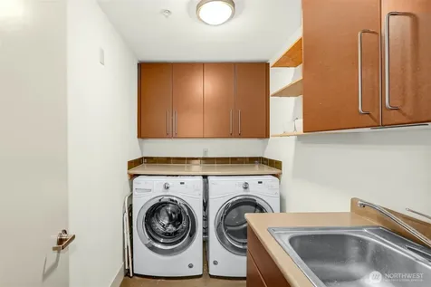 1550 Eastlake Avenue E Seattle WA 98102
