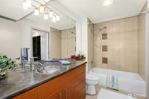 1550 Eastlake Avenue E Seattle WA 98102
