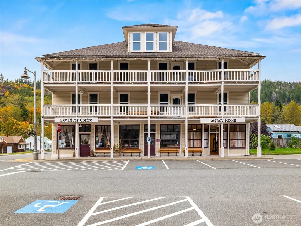 115 5th Street N Skykomish WA 98288