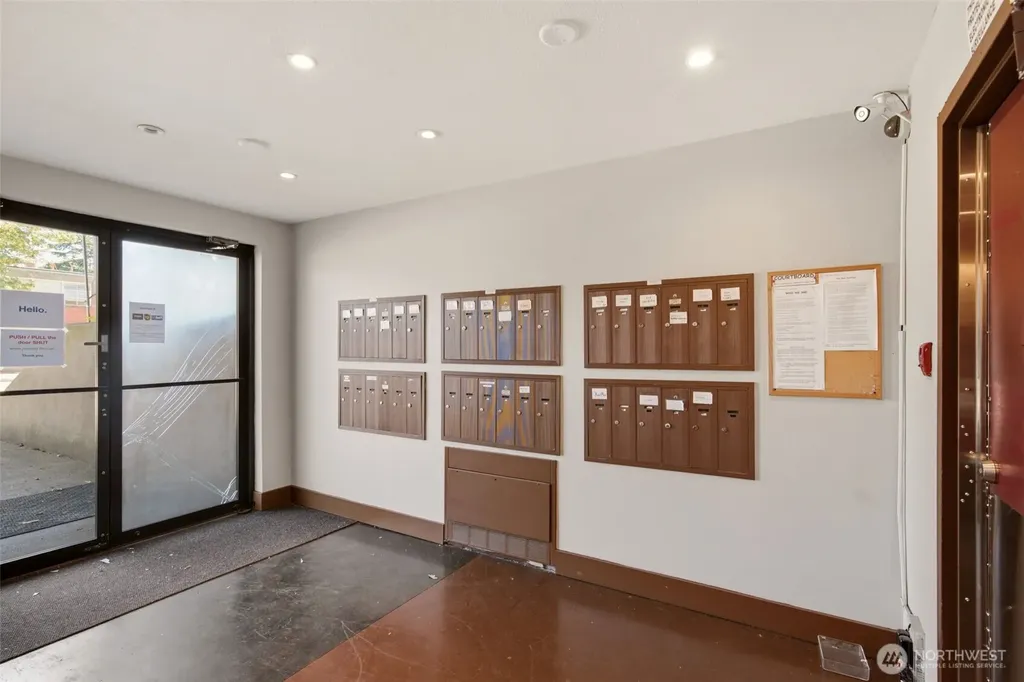 7323 NE Sand Point Way Seattle WA 98115