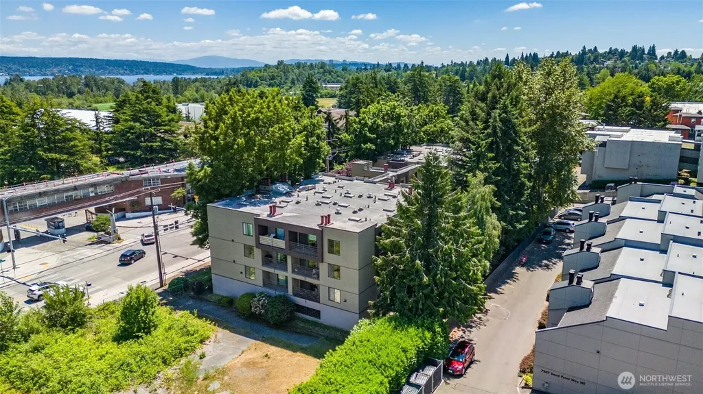 7323 NE Sand Point Way Seattle WA 98115