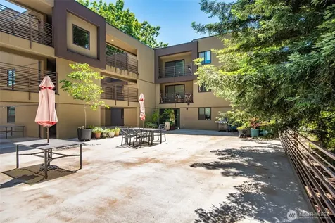 7323 NE Sand Point Way Seattle WA 98115