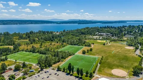 7323 NE Sand Point Way Seattle WA 98115