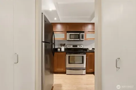 7323 NE Sand Point Way Seattle WA 98115