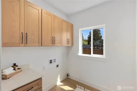 442 E 63rd Street Tacoma WA 98404