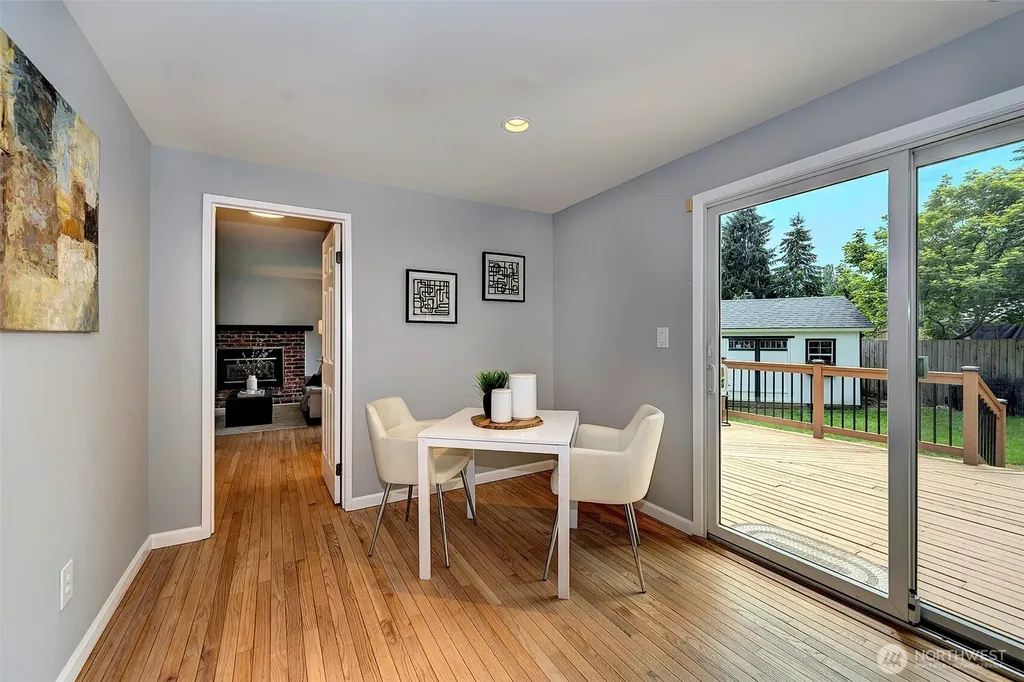 12815 98th Place NE Kirkland WA 98034
