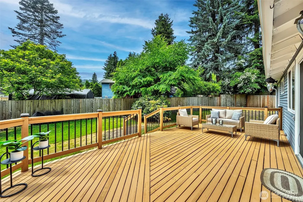 12815 98th Place NE Kirkland WA 98034