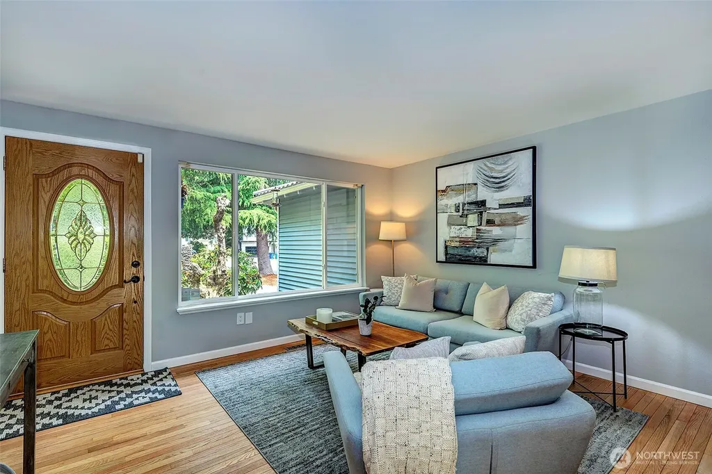 12815 98th Place NE Kirkland WA 98034