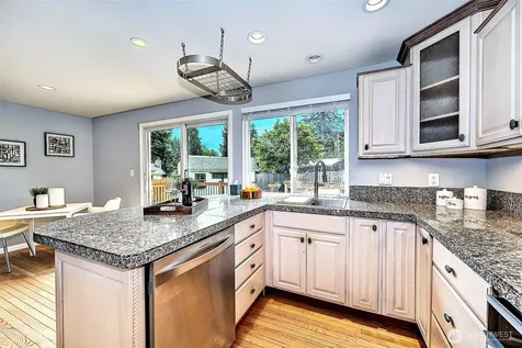 12815 98th Place NE Kirkland WA 98034