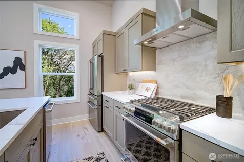 436 20th Avenue Kirkland WA 98033