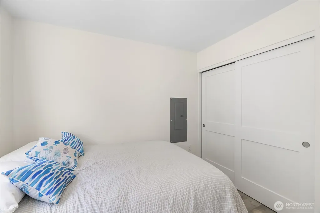 882 Vagabond Avenue SW Ocean Shores WA 98569