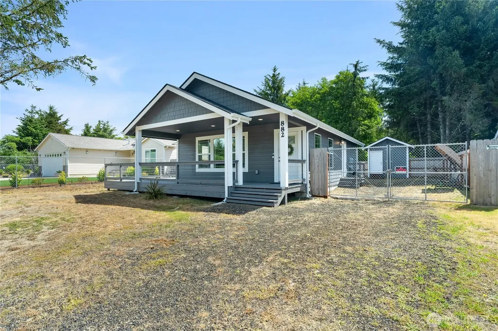 882 Vagabond Avenue SW Ocean Shores WA 98569