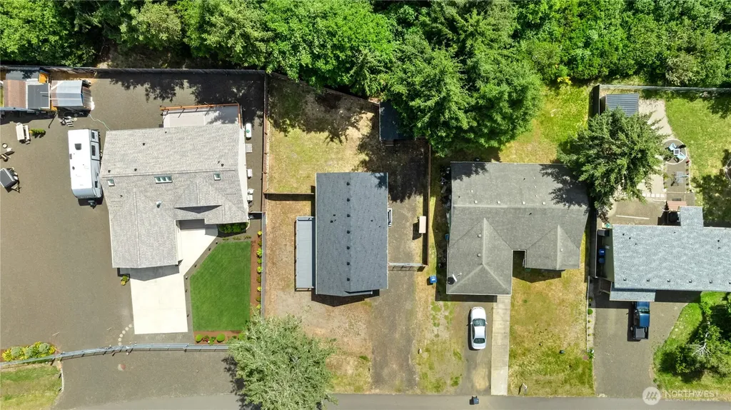 882 Vagabond Avenue SW Ocean Shores WA 98569