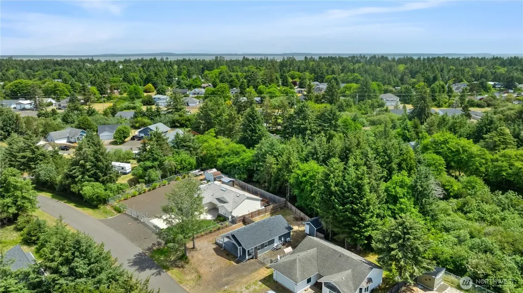 882 Vagabond Avenue SW Ocean Shores WA 98569