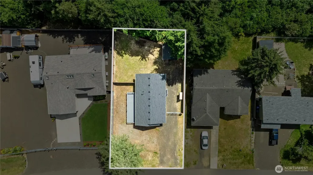 882 Vagabond Avenue SW Ocean Shores WA 98569