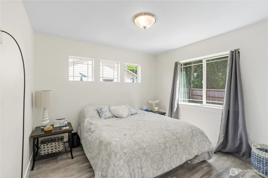 882 Vagabond Avenue SW Ocean Shores WA 98569