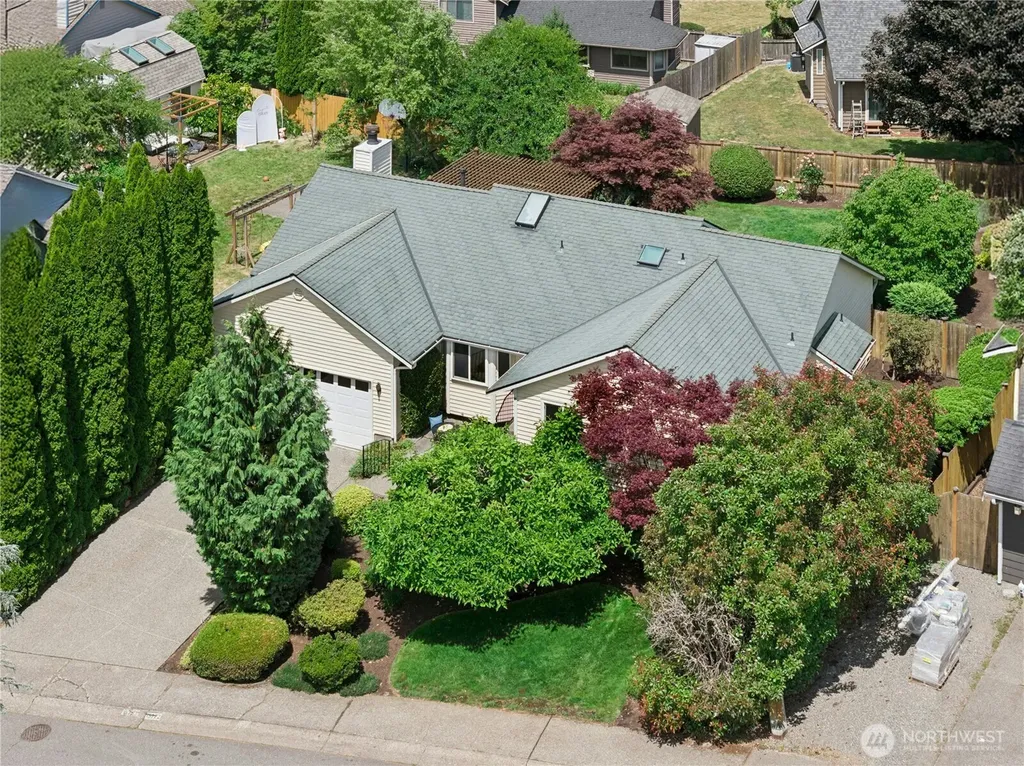 13722 SE 200th Street Kent WA 98042