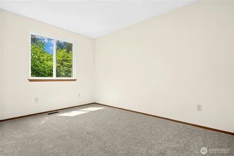 13722 SE 200th Street Kent WA 98042