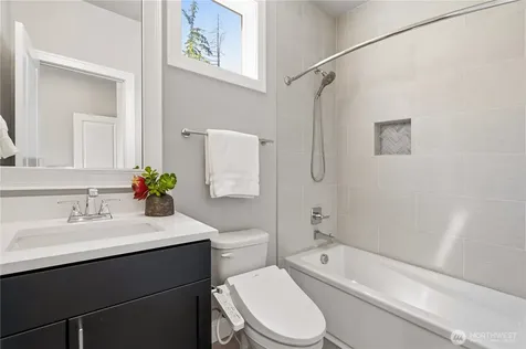 5239 117th Ave SE Bellevue WA 98006