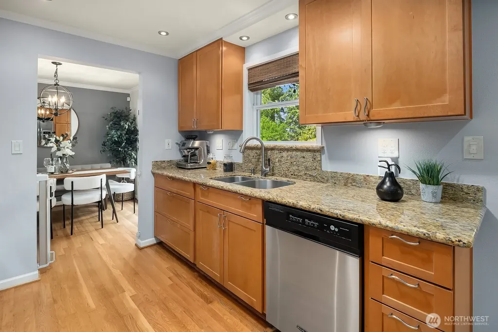 216 SW 192nd Street Normandy Park WA 98166
