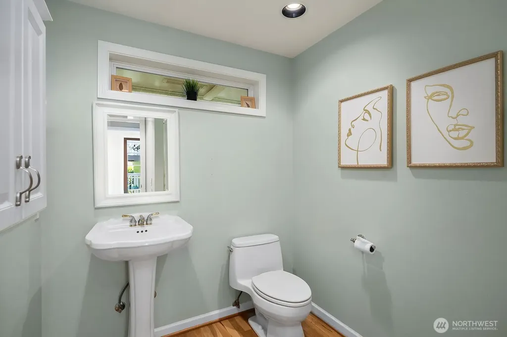 216 SW 192nd Street Normandy Park WA 98166
