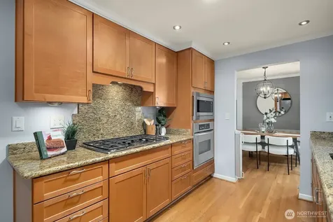 216 SW 192nd Street Normandy Park WA 98166