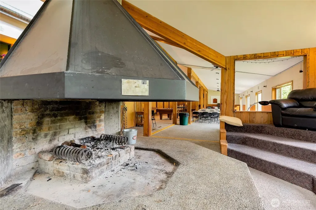 17045 Iceberg Road Glacier WA 98244